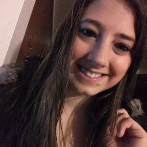 Meet your Posher, Courtney